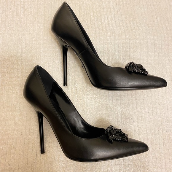 Versace Medusa Palazzo Pumps Size 37 - Picture 5 of 12